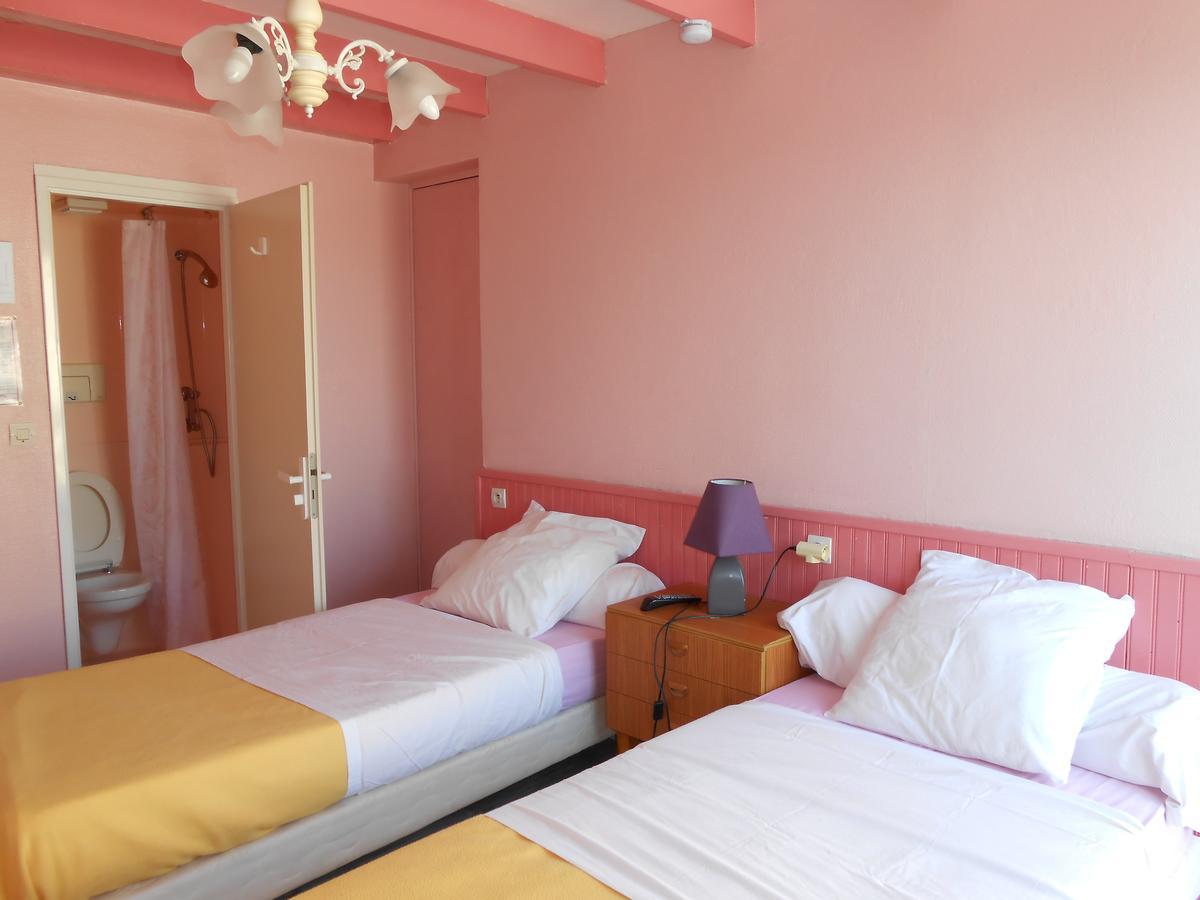 Hotel Le Cargo Rochefort  Esterno foto